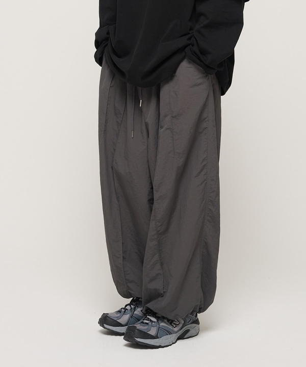 WIND PIN TUCK WIDE STRING PANTS (CHARCHOL)