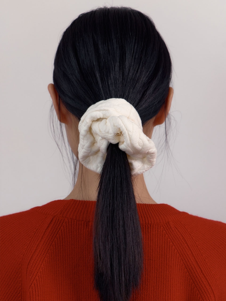 Soft Cotton Cable Scrunchie (Cream)