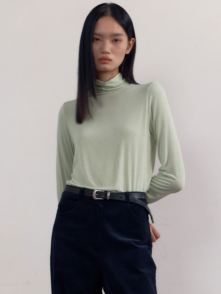 [5차 12/6 예약배송] Soft Slim Turtle-neck Top (Green Mint)