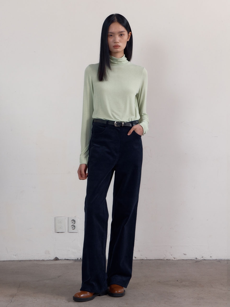 [5차 12/6 예약배송] Soft Slim Turtle-neck Top (Green Mint)