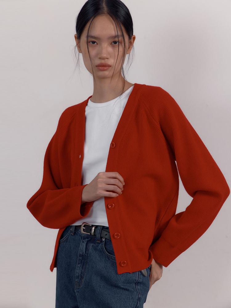 Essential V-neck Cardigan (Red)