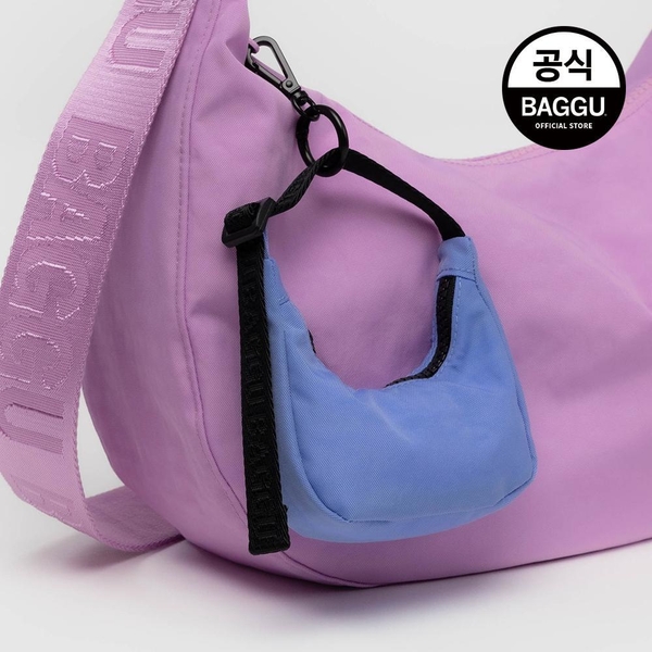 BAGGU 바쿠 키링 크레센트 백 참 콘플라워