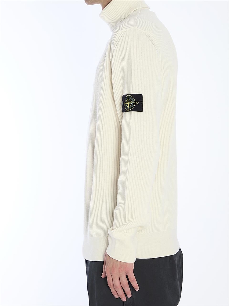 스톤아일랜드 FW24 Turtleneck sweater in wool 8115552C2_V0099 CREAM