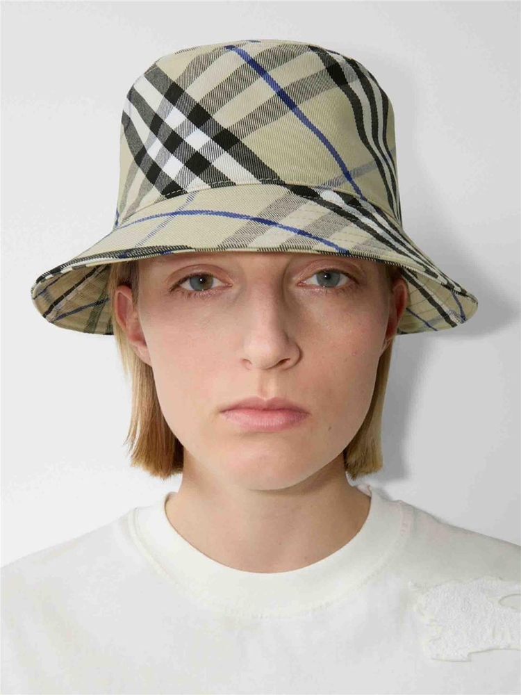 버버리 FW24 Tartan Fisherman Hat 8085725159257 One Color