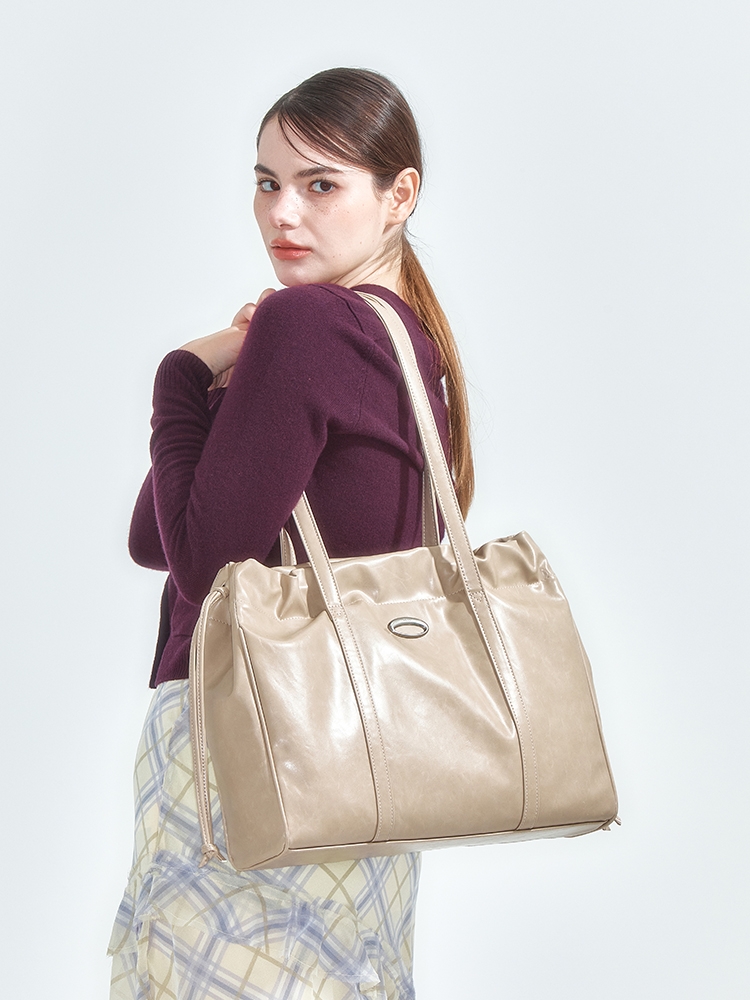 TRAWSTRING TOTE, BEIGE