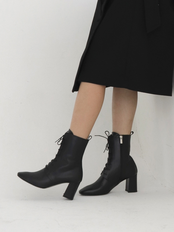 Race-up Ankle Boots LC353