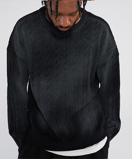 Dirty Spray R Twisted Knitwear_Black