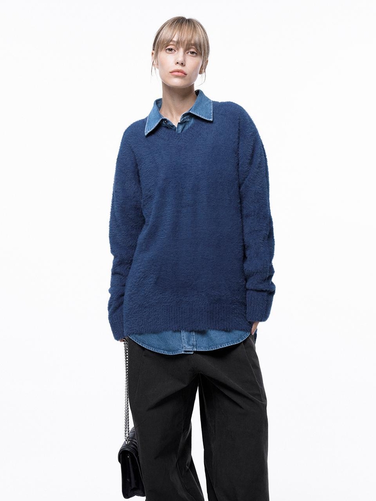 Soft Mohair Angora V-neck Knit - Blue /W243TP07BL