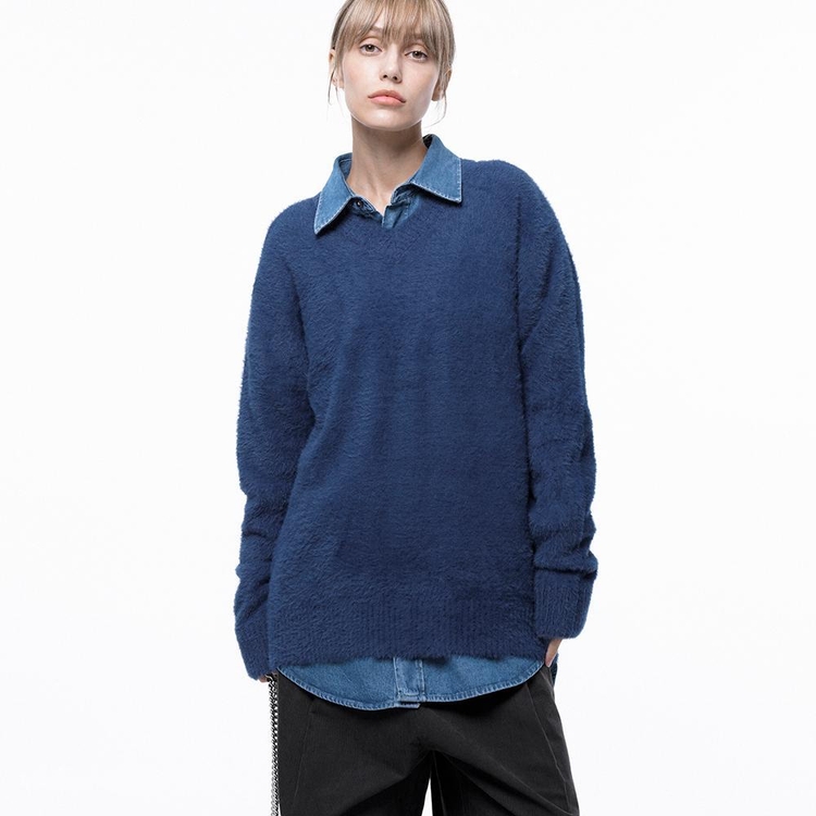 Soft Mohair Angora V-neck Knit - Blue /W243TP07BL