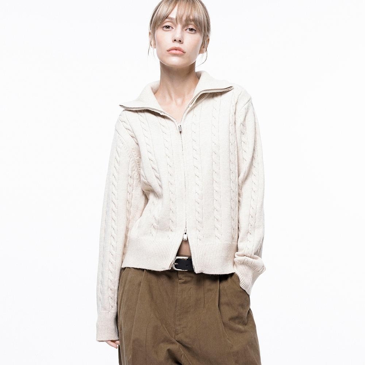 Soft Cable Zip-up Knit Cardigan - Oatmeal /W243TP03OT