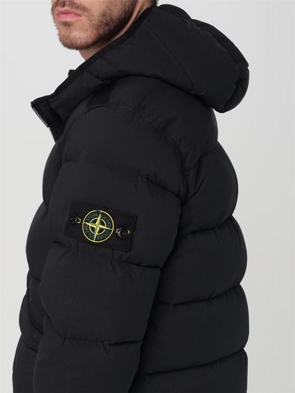 스톤아일랜드 FW24 Stone Island Padded Down Jacket with Hood 811543128 V0029 Black