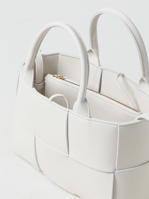 보테가베네타 SS24 Bottega Veneta Arco Bag in Woven Nappa 709337VCQC2 9009 White