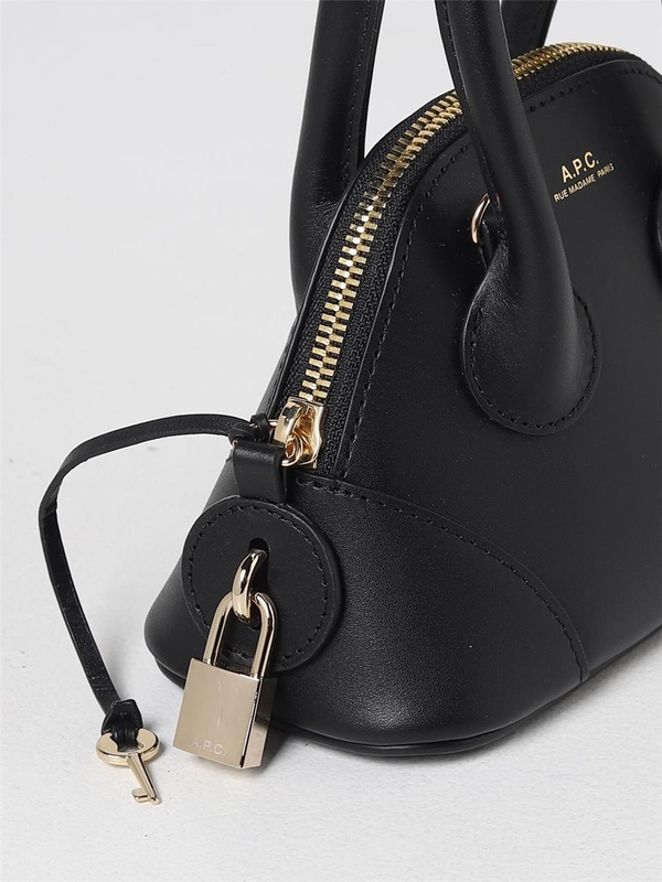 아페쎄 SS23 Emma APC leather bag PXAWVF61816 LZZ Black