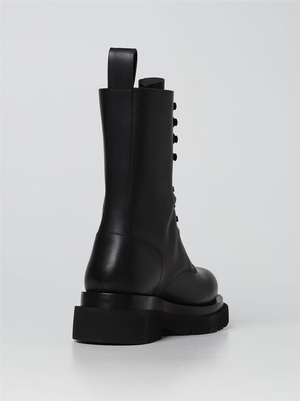 보테가베네타 FW22 Bottega Veneta ankle boot in smooth leather 715516VBS50 1000 Black