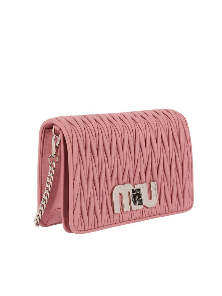 미우미우 SS18 Mini Delice pouch in quilted genuine leather with chain strap 5BF069 N88 F0028 Pink