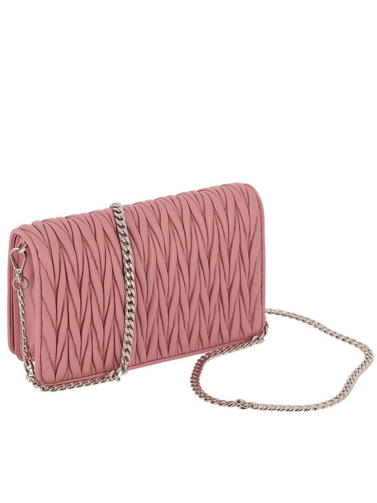 미우미우 SS18 Mini Delice pouch in quilted genuine leather with chain strap 5BF069 N88 F0028 Pink