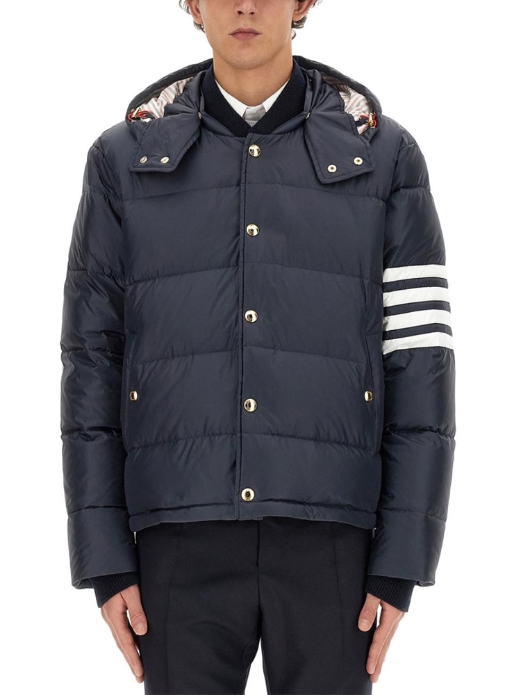 톰 브라운 FW23 HOODED BOMBER JACKET MJD061X_05411415 BLUE