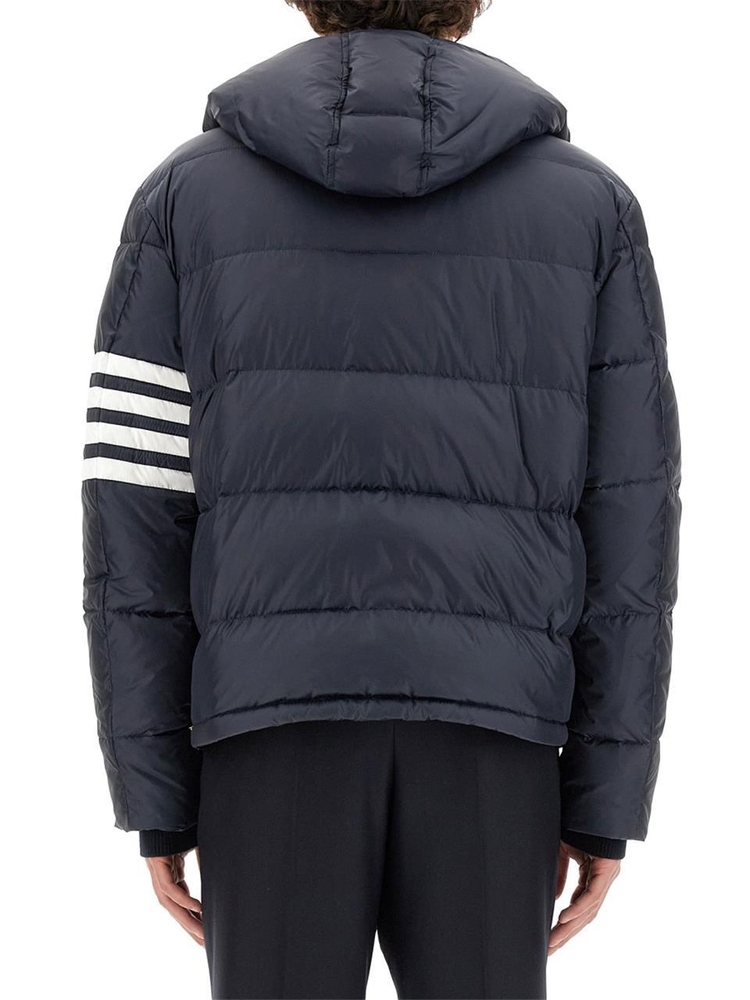 톰 브라운 FW23 HOODED BOMBER JACKET MJD061X_05411415 BLUE