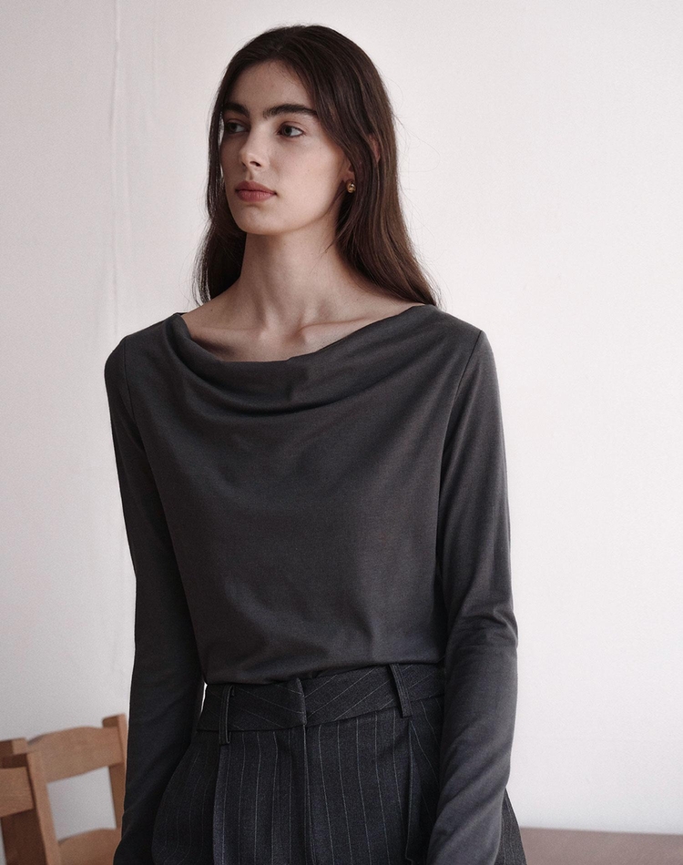 어텀 드레이프 셔링티 차콜 AUTUMN DRAPE SHIRRING TEE  CHARCOAL