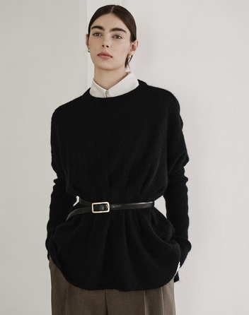 웨이스트 포인트 니트 블랙  WAIST POINT KNIT BLACK