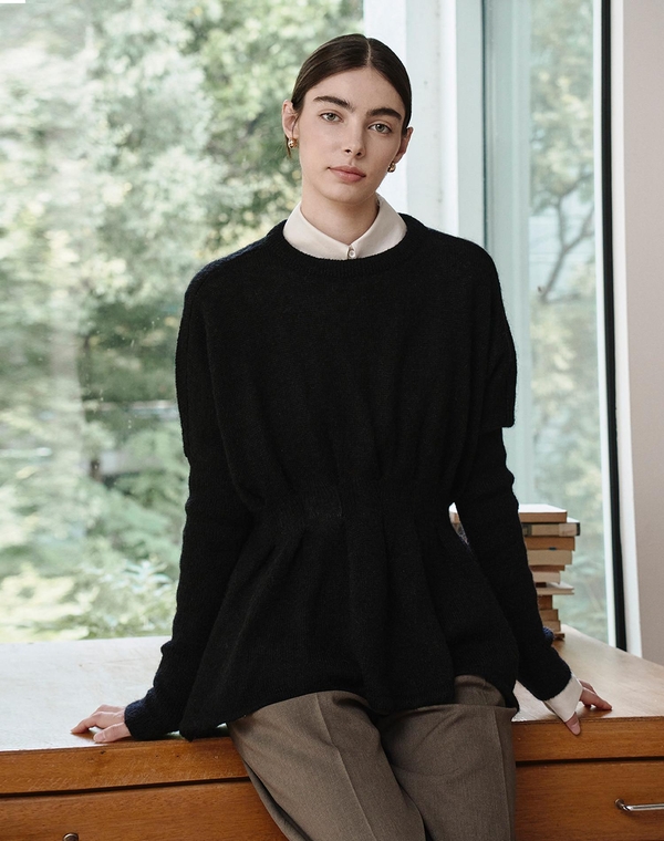 웨이스트 포인트 니트 블랙  WAIST POINT KNIT BLACK