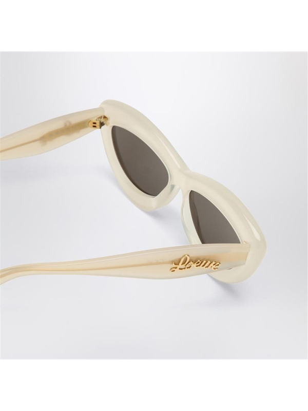 로에베 SS25 Loewe Cat-eye sunglasses white LW40096IPVC White