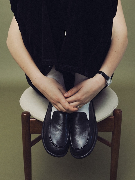 Welt Basic Loafers Shrunken Black 웰트 베이직 로퍼 슈렁큰 블랙