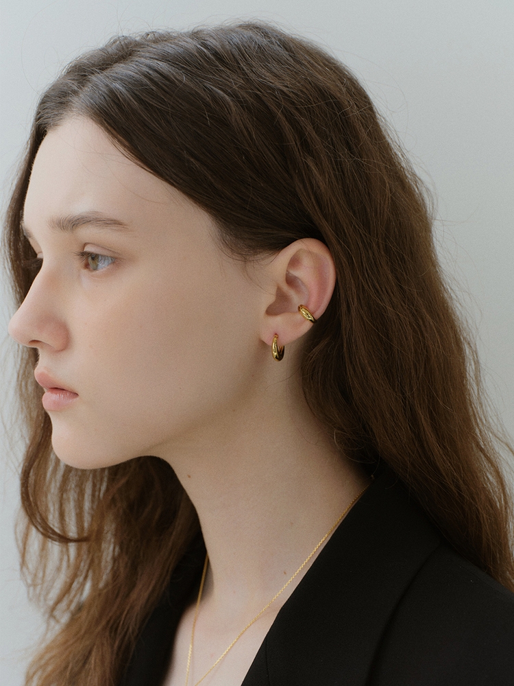 [White gold] Ban Hoop Earrings