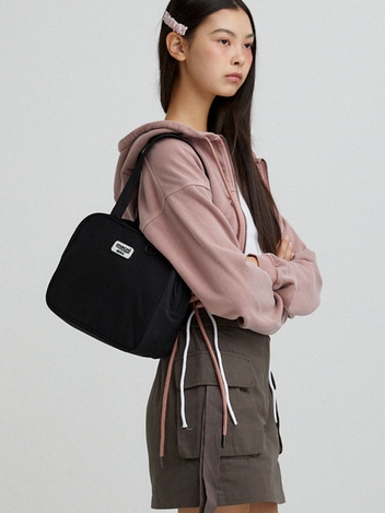 SH SQUARE SHOULDER BAG_BLACK