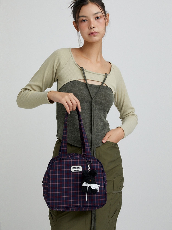 CHECKER SQUARE SHOULDER BAG_NAVY CHECK