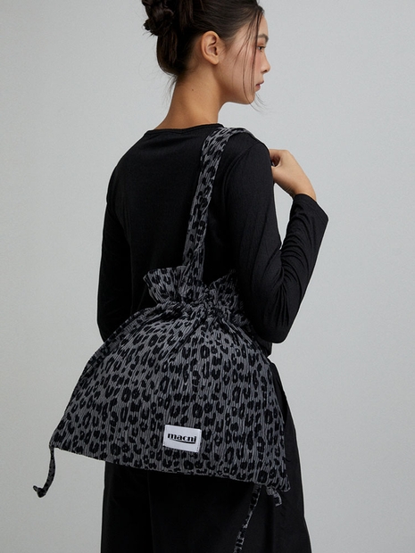 LEOPARD STRING SHOULDER BAG_CHARCOAL