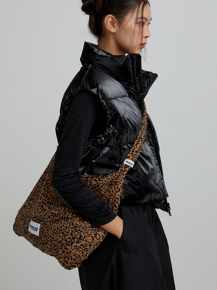 [11/22 예약배송] LEOPARD CORDUROY ECO CROSS BAG_BROWN