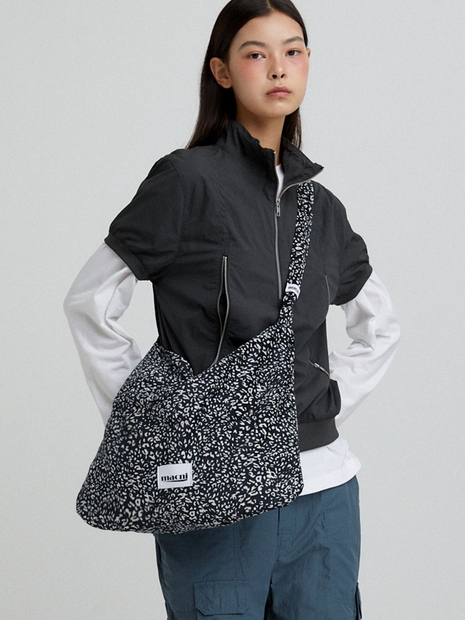 LEOPARD CORDUROY ECO CROSS BAG_BLACK