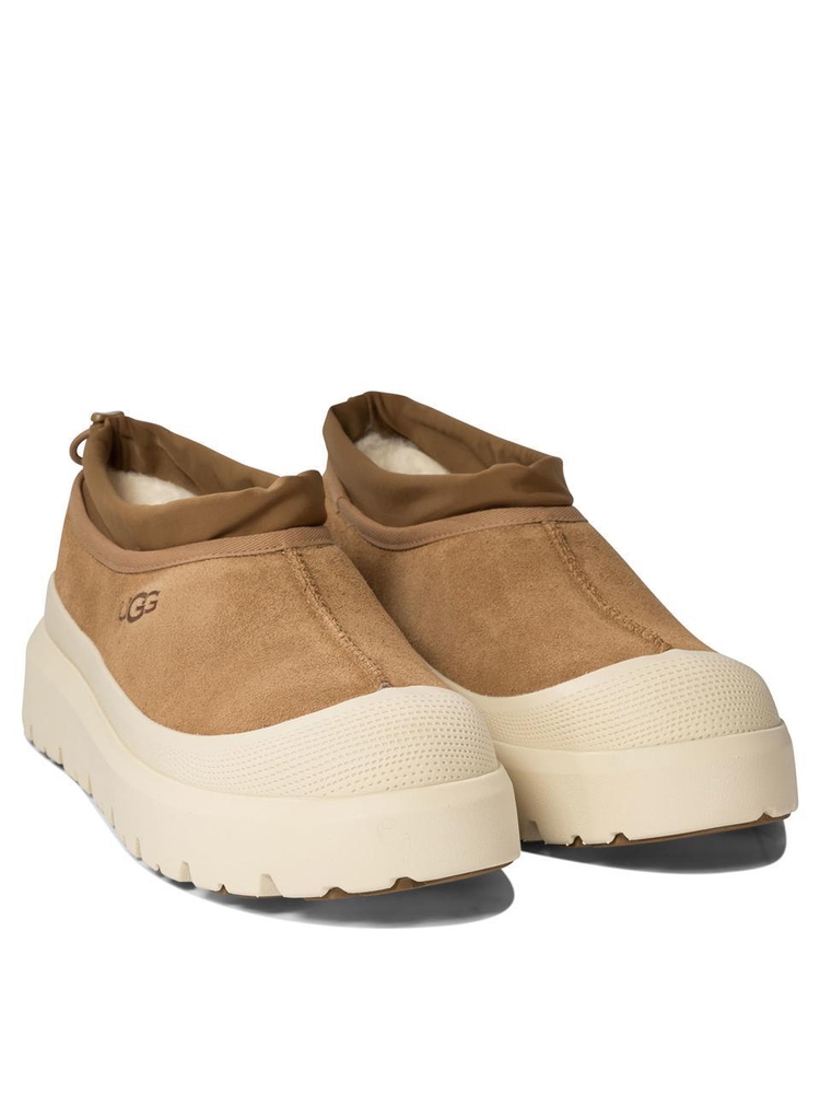 어그 FW24 Tasman Weather Hybrid slip-on 1144096CWTC Beige