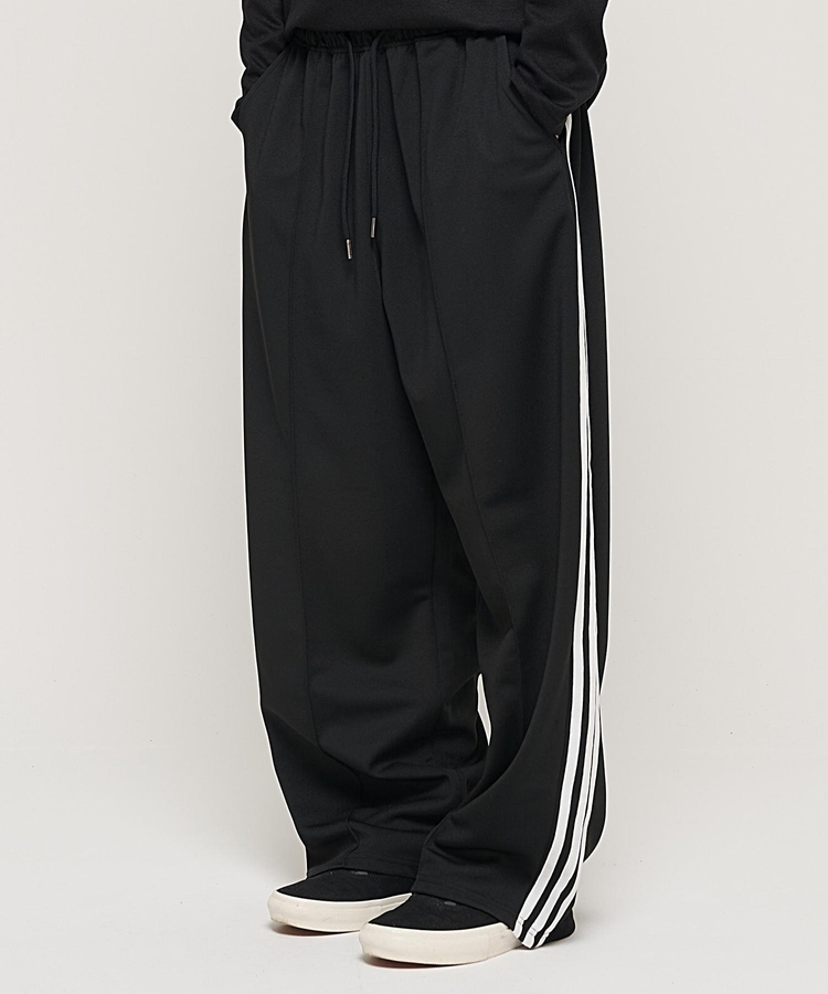 SIDE LINE TRACK TRAINING PANTS (BLACK)