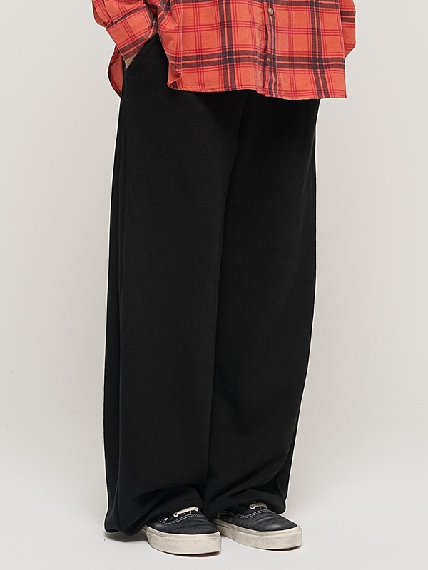 SIDE PINTUCK STANDARD SEMI-WIDE STRING PANTS (BLACK)