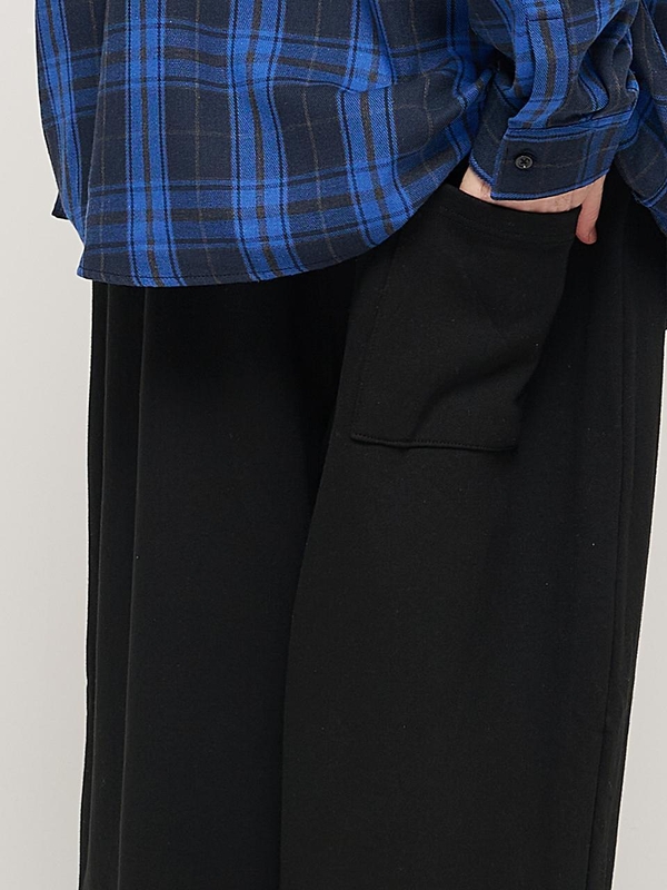 HIP POINT INCISION WIDE BALLOON PANTS (BLACK)