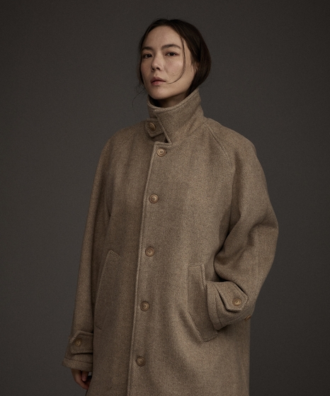 W Balmacaan Herringbone Wool Cashmere Half Coat Beige