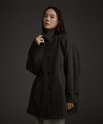 W Balmacaan Herringbone Wool Cashmere Half Coat Black