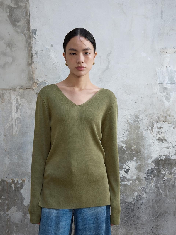 V-neck Knit Top Olive