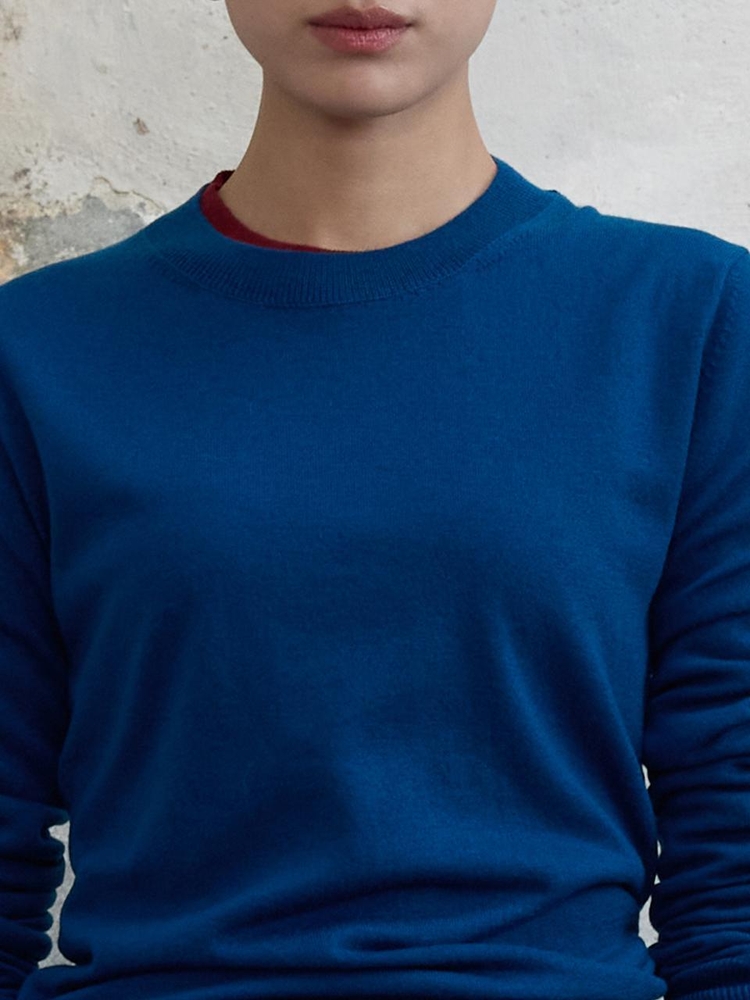 Round Neck Wool Kint Top Deep Blue