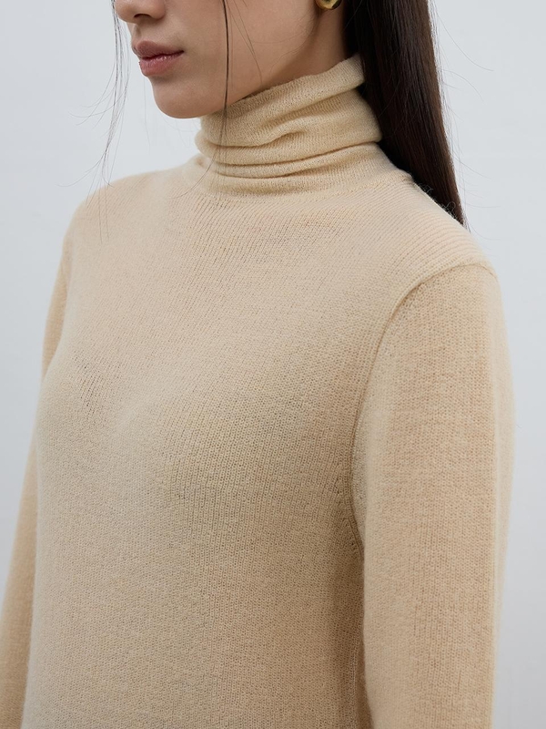 Mohair Turtleneck Sweater Vanila