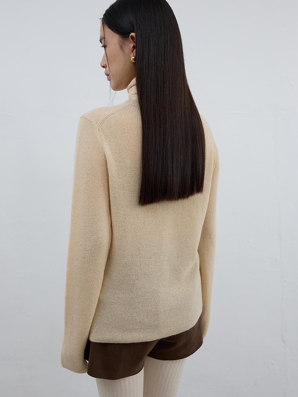 Mohair Turtleneck Sweater Vanila