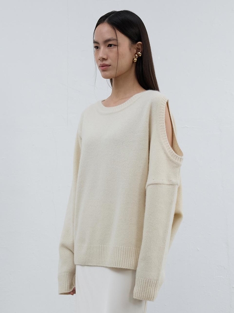 Cut Out Brushed Pullover Cream