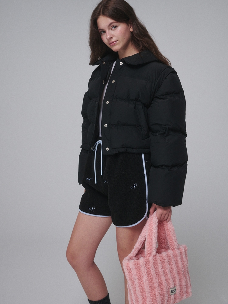 [11월26일 예약배송]Detachable Sleeve Wellon Short Padding_Black