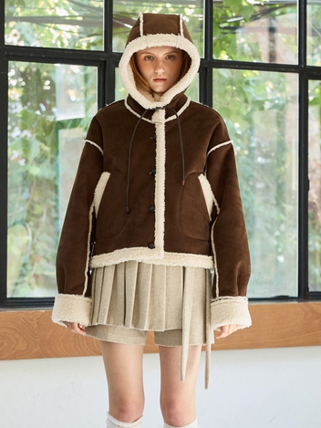 ADORABLE HOOD MUSTANG / BROWN