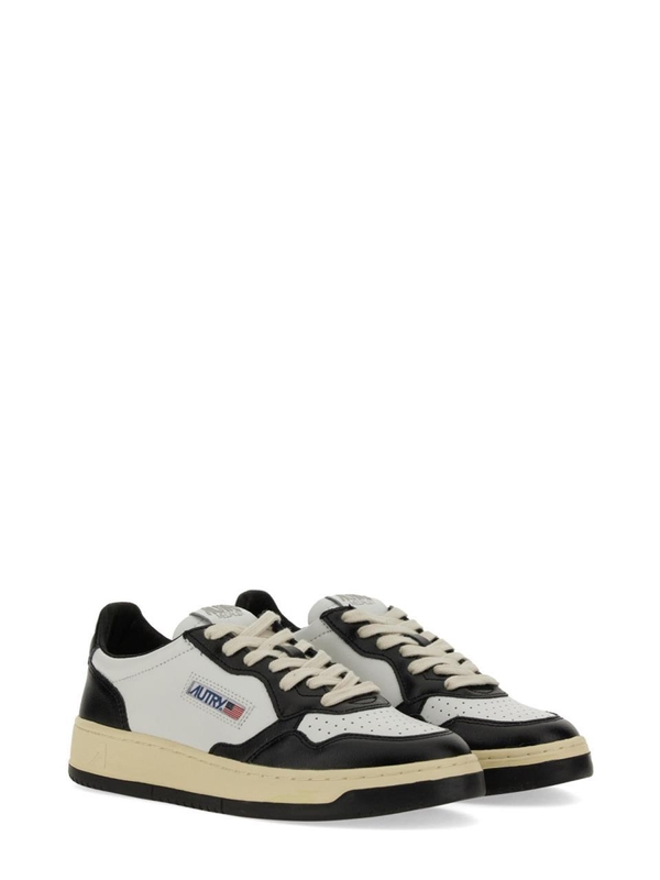 오트리 FW24 MEDALIST LOW SNEAKER AULW_WB01 BLACK