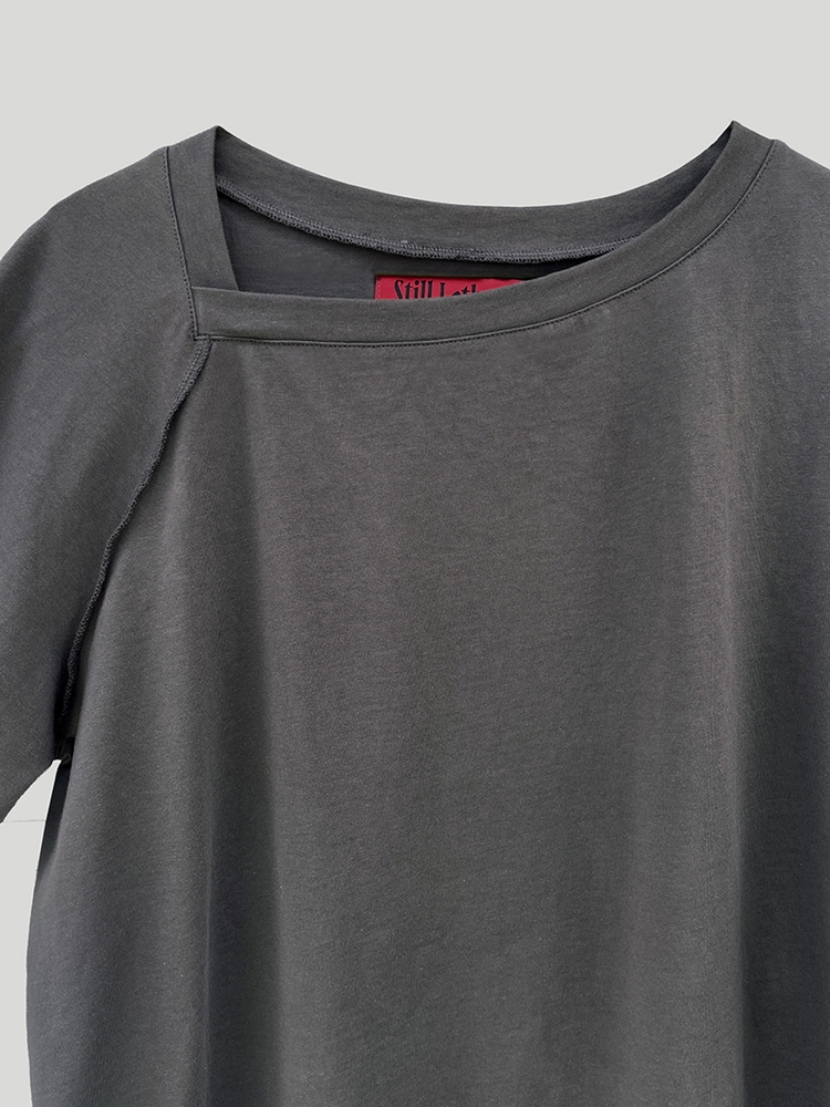 SLIP NECK OVERLOCKED TEE