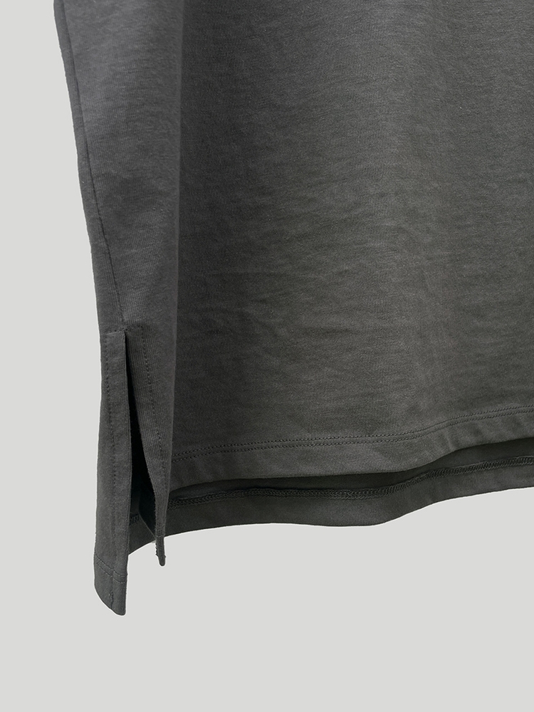 SLIP NECK OVERLOCKED TEE