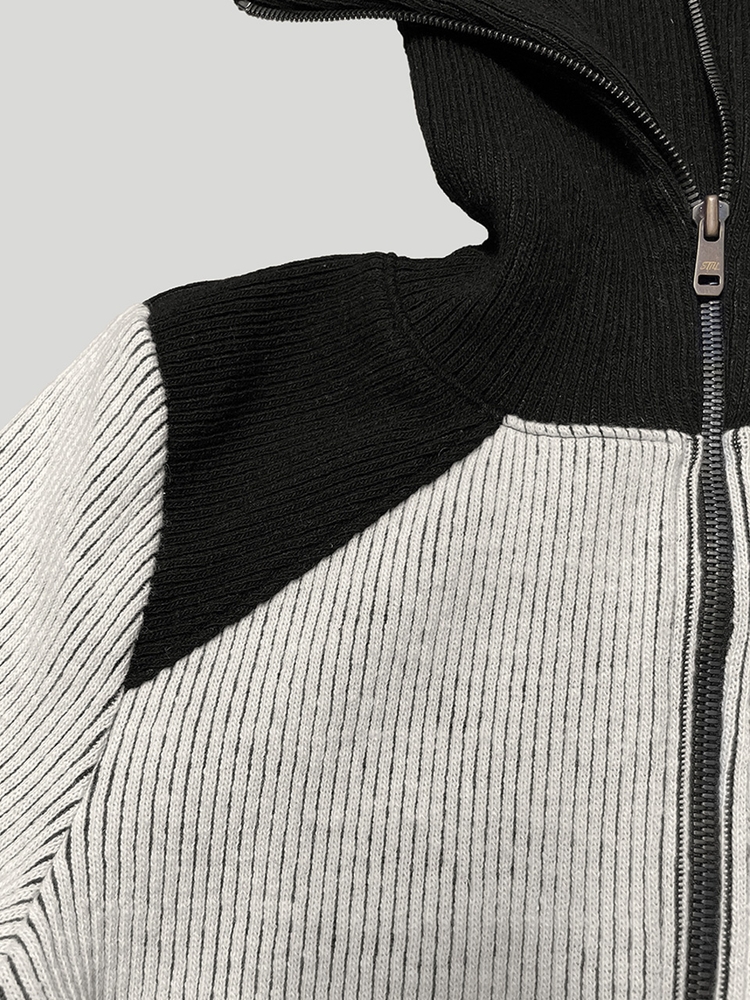 HIGH-NECK ZIP-UP: OFF-WHITE